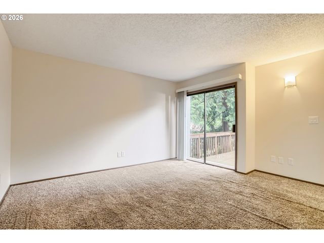 13603 Ne REGENTS Dr, Vancouver, WA 98684