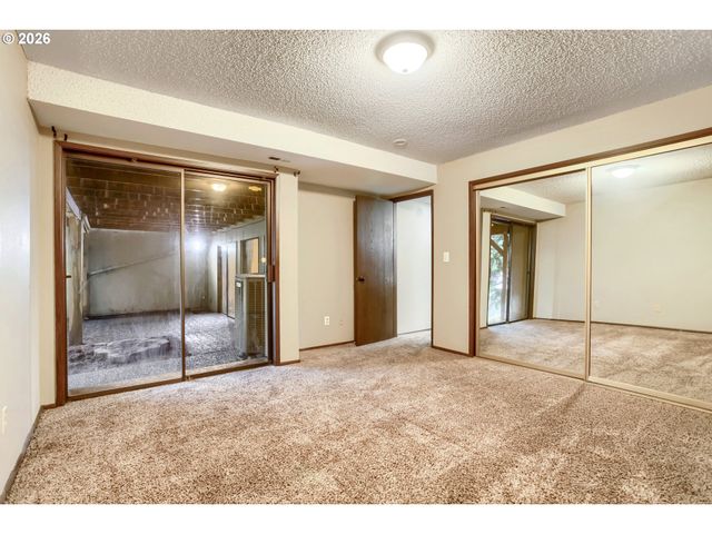 13603 Ne REGENTS Dr, Vancouver, WA 98684