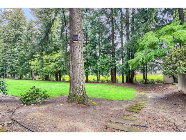 13603 Ne REGENTS Dr, Vancouver, WA 98684