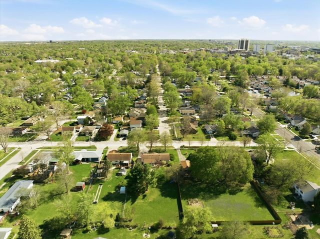 208 E Lincoln Street, Normal, IL 61761