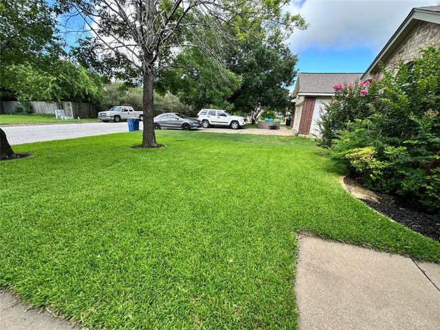1217 Nightshade LN, Leander, TX 78641