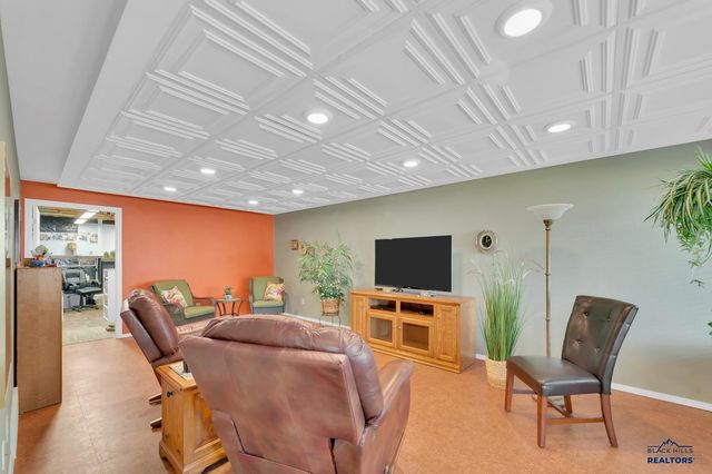 6808 CAMBRIDGE CT, Summerset, SD 57718