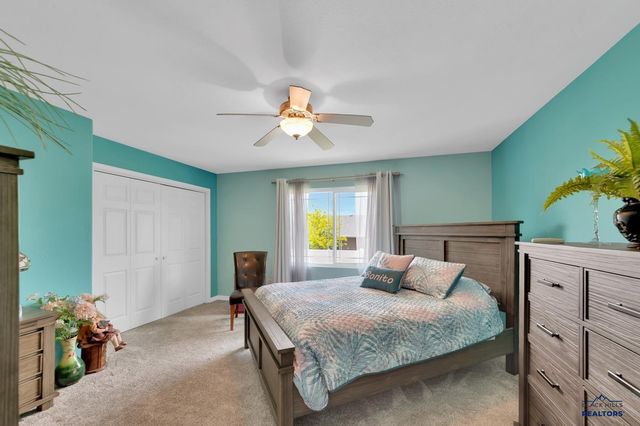 6808 CAMBRIDGE CT, Summerset, SD 57718