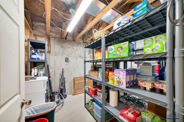 6808 CAMBRIDGE CT, Summerset, SD 57718