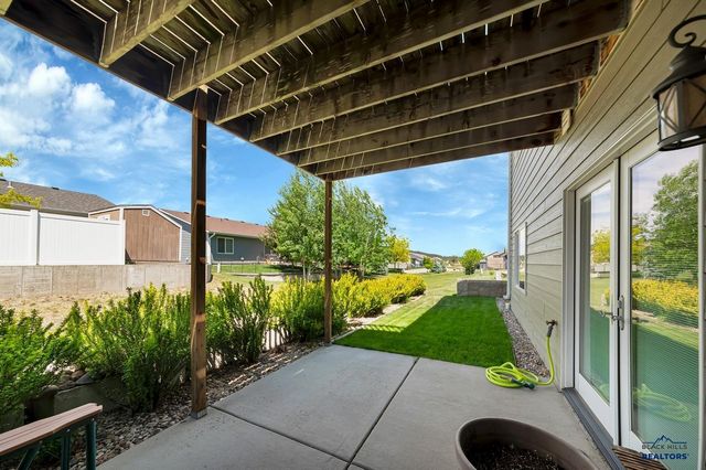 6808 CAMBRIDGE CT, Summerset, SD 57718