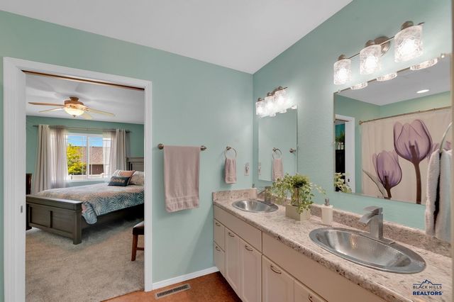 6808 CAMBRIDGE CT, Summerset, SD 57718