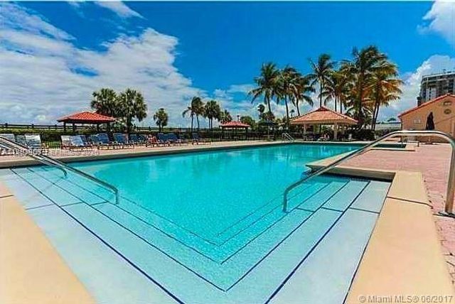 2555 Collins Ave 704, Miami Beach, FL 33140