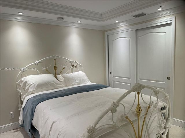 2555 Collins Ave 704, Miami Beach, FL 33140