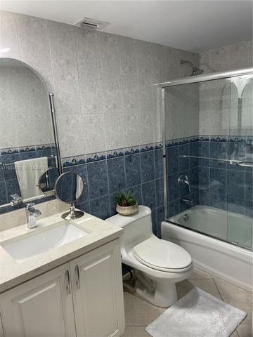 2555 Collins Ave 704, Miami Beach, FL 33140