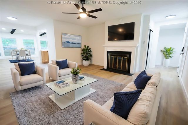 717 Chappell Road, Charleston, WV 25304