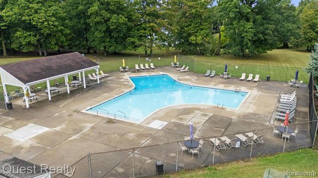 22823 Cranbrooke Drive, Novi, MI 48375