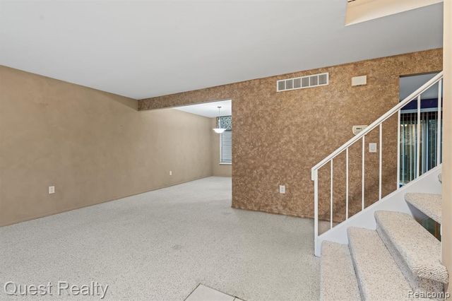 22823 Cranbrooke Drive, Novi, MI 48375