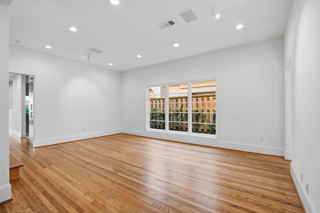 2409 Dorrington Street, Houston, TX 77030