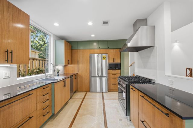 2409 Dorrington Street, Houston, TX 77030