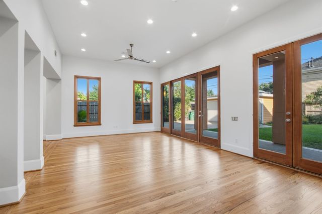 2409 Dorrington Street, Houston, TX 77030