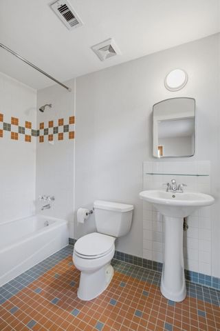 2409 Dorrington Street, Houston, TX 77030