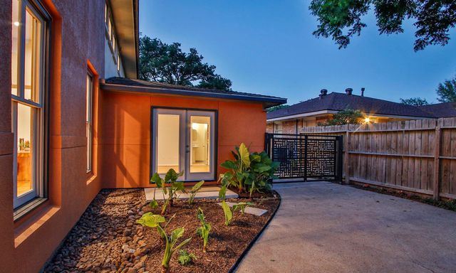 2409 Dorrington Street, Houston, TX 77030