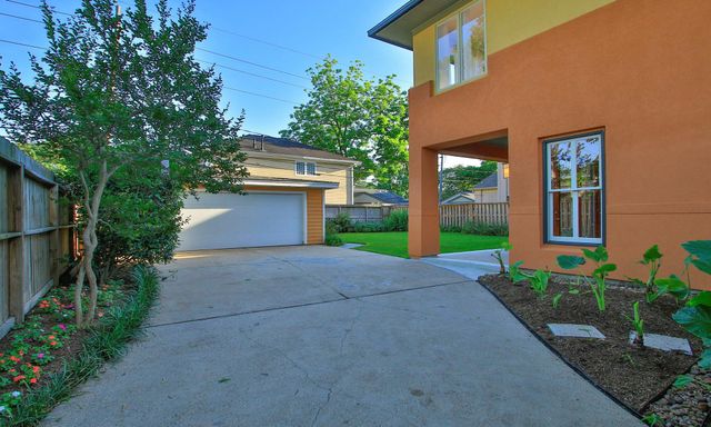 2409 Dorrington Street, Houston, TX 77030
