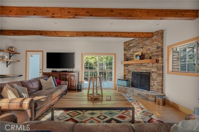 230 Hemlock Drive, Lake Arrowhead, CA 92352