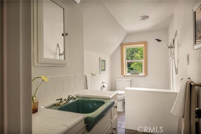 230 Hemlock Drive, Lake Arrowhead, CA 92352