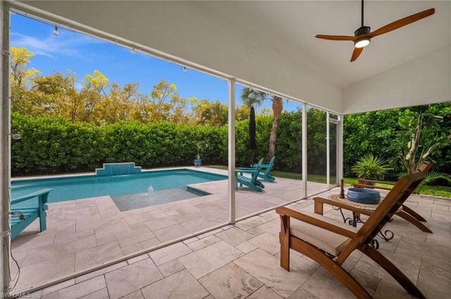 2476 River Reach DR, Naples, FL 34104