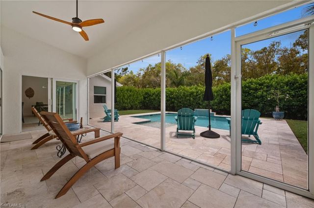 2476 River Reach DR, Naples, FL 34104