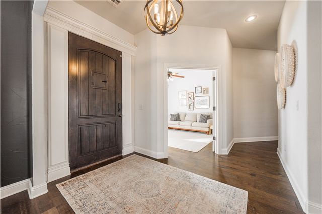 6410 S 35th Street, Rogers, AR 72758