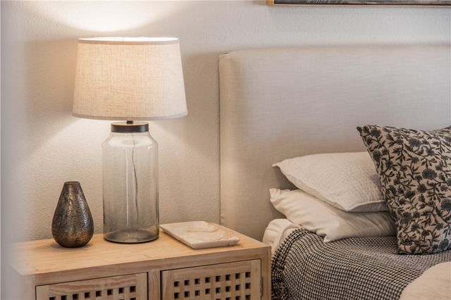 6410 S 35th Street, Rogers, AR 72758