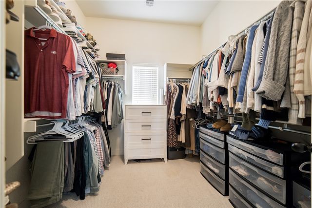 6410 S 35th Street, Rogers, AR 72758