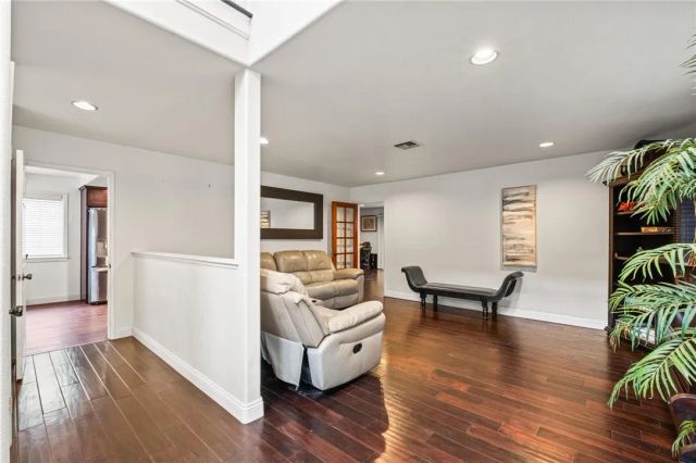 5048 W 121st Street, Hawthorne, CA 90250