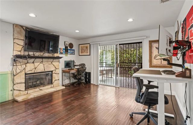 5048 W 121st Street, Hawthorne, CA 90250