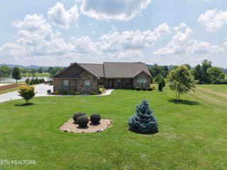 11008 Nautical Point, Mooresburg, TN 37811