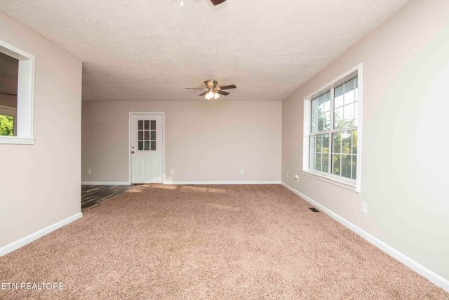 505 Monroe Rd, Maynardville, TN 37807