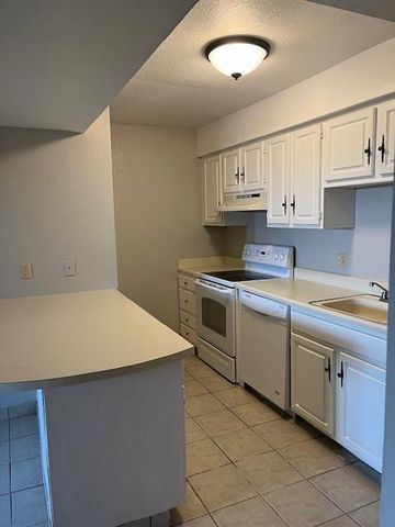 14405 N pennsylvania Avenue 6N, Oklahoma City, OK 73134