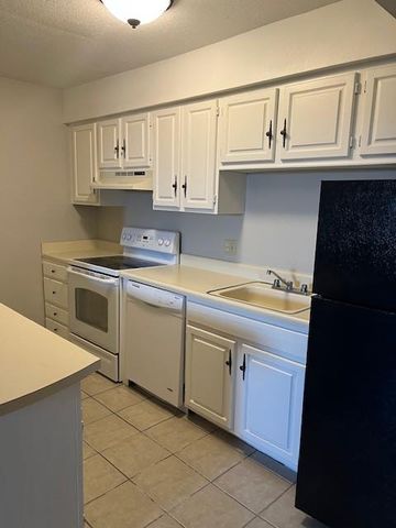 14405 N pennsylvania Avenue 6N, Oklahoma City, OK 73134