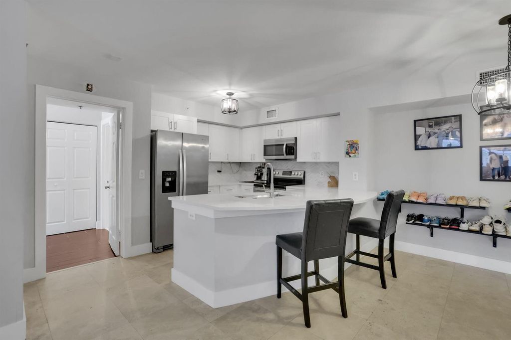 3237 Clint Moore Road 103, Boca Raton, FL 33496