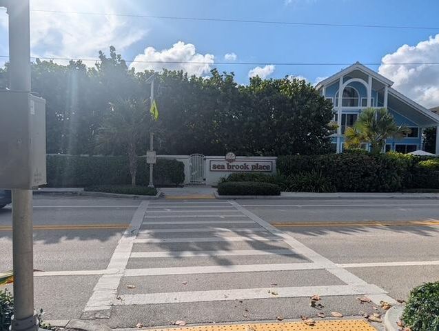 163 SEABREEZE Circle, Jupiter, FL 33477