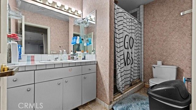 2681 Valencia Avenue, San Bernardino, CA 92404