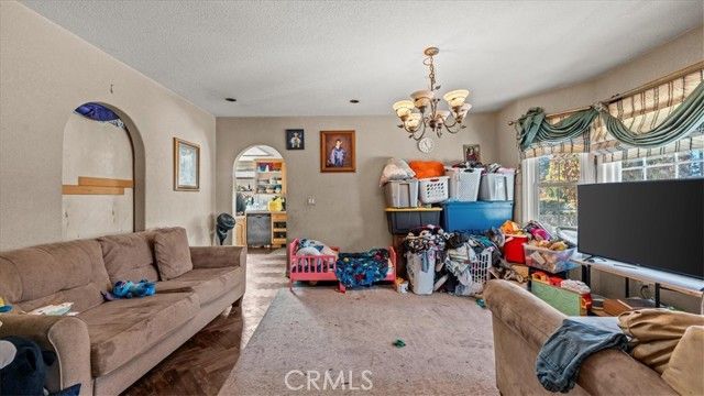 2681 Valencia Avenue, San Bernardino, CA 92404