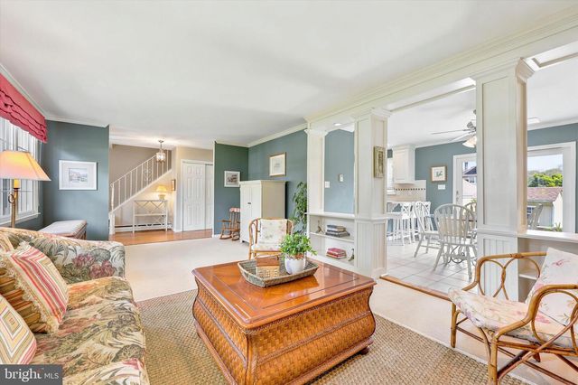 18 GLENN CIR, Glenside, PA 19038
