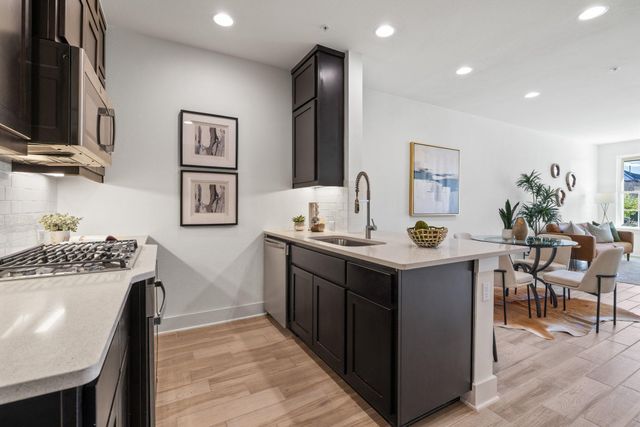 2508 Simond Ave C, Austin, TX 78723