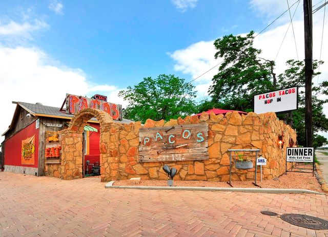 2508 Simond Ave C, Austin, TX 78723