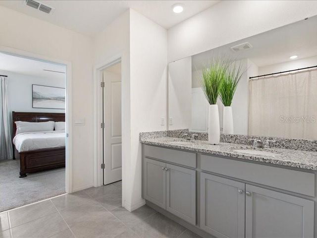 1157 CASCADES AVENUE, Davenport, FL 33837