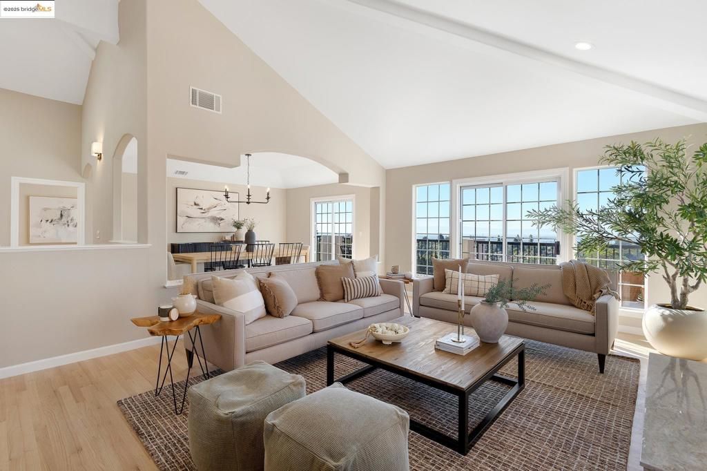 4230 Terrabella Way, Oakland, CA 94619