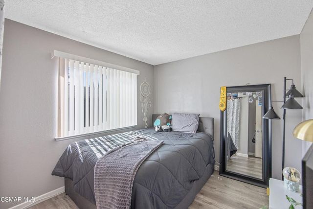 14717 Stanford Street, Moorpark, CA 93021