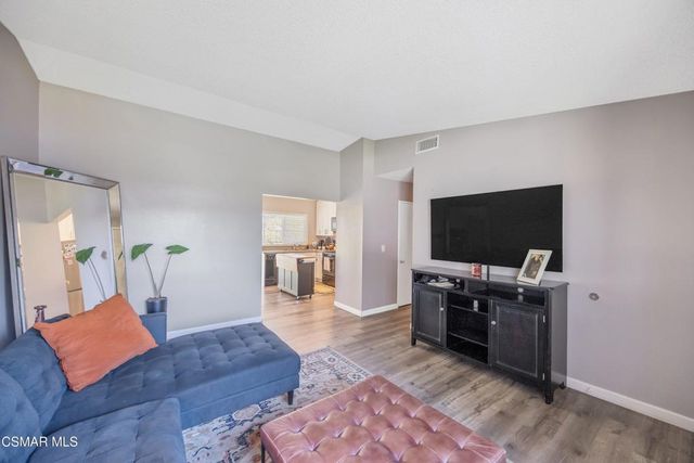 14717 Stanford Street, Moorpark, CA 93021