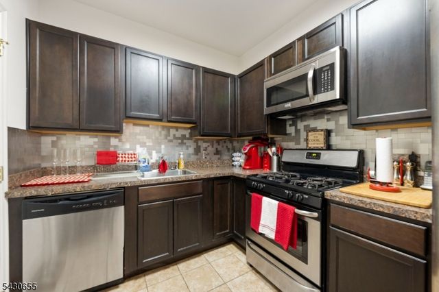 28 Matilda Ave, Franklin Twp., NJ 08873