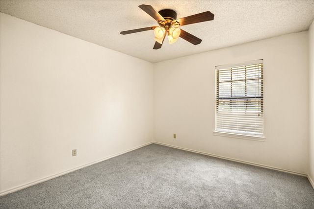 706 Tahiti Drive, Granbury, TX 76048