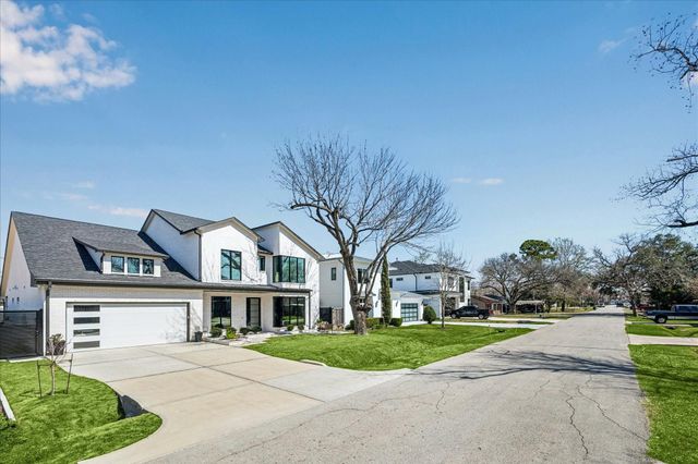 6626 Sivley Street, Houston, TX 77055