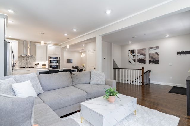 16 Willard Ave 1A, Medford, MA 02155